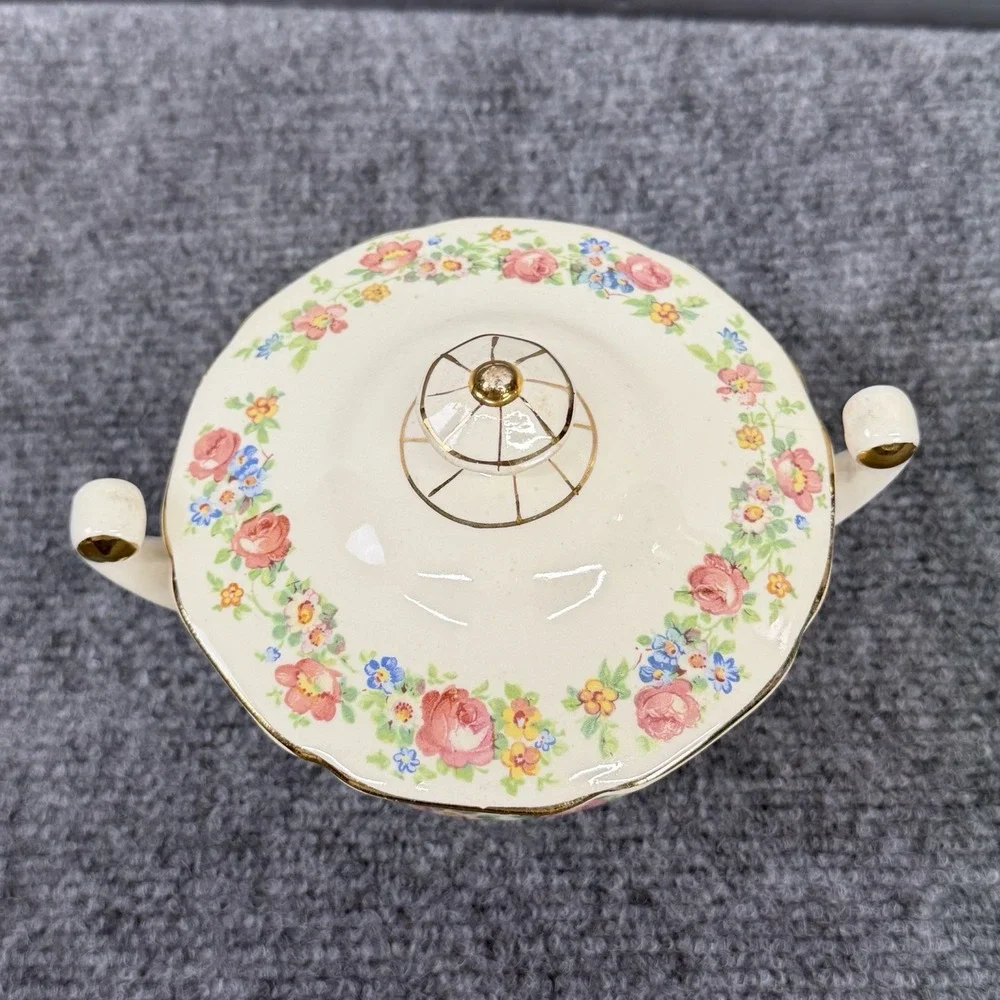 Stetson China Sugar Bowl Lid & Creamer Set  Roses Daisies Blue Flowers Scalloped